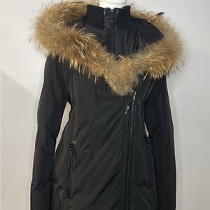 Women's Black Fur-Trimmed Jacket